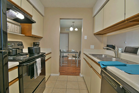 Cypress-Park-interior-Kitchen -1325-1200w